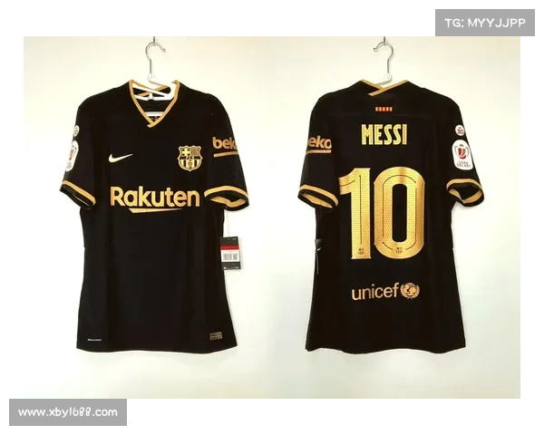 韩国小姐姐穿巴萨球衣现场观战大邱FC对巴塞罗那精彩赛事